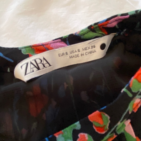Zara Black Dress with Red and Green Floral Pattern - Picture 2 of 8